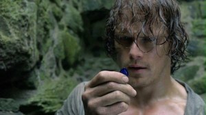 Jamie picks his sapphire.
